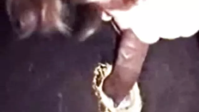 La en español xvideos pequeña belleza Abby juega con sus dedos en el coño