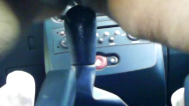 Rubia tetona es alimentada hentay en español con semen