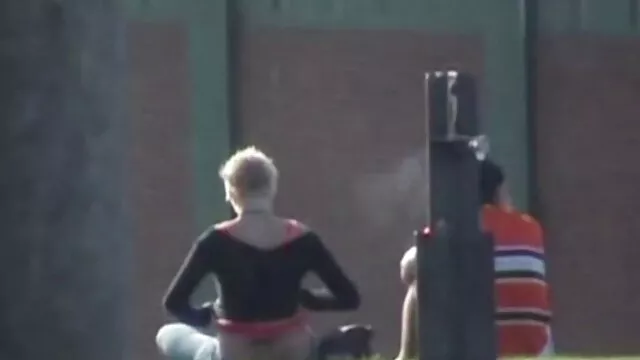 Las videos subtitulados porno rubias Sarah Vandella y Giselle Palmer vieron una polla enorme y se la follaron