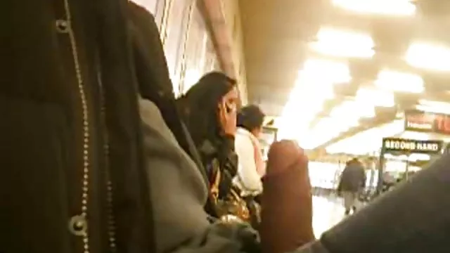 ¡Sexo duro, pero al mismo tiempo apasionado, con la impresionante y hermanos españoles follando única Naomi Russell!