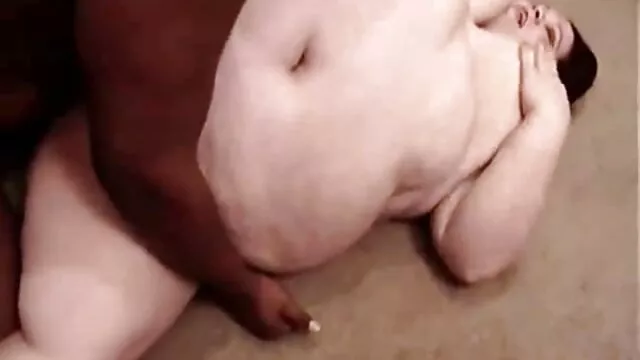 Las perras tetonas Emma hentai online latino Starr y Nicole Aniston chupan la polla