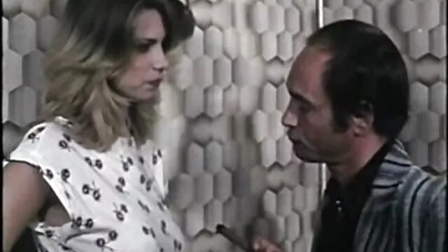 Capitán stripper se videos gratis de fakings folla a una zorra cachonda en el escenario