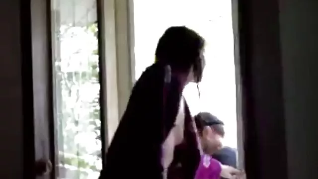 Un joven y guapo mujeriego que se quitó una belleza casada rehuye su pasión en una de xnxx peliculas español las habitaciones del hotel