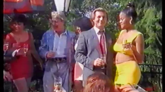 Muñeca (Serie 1) con peliculas pornograficas completas voz rusa