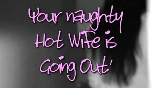 La rubia se españolasxxx mete un pene en la boca y el culo