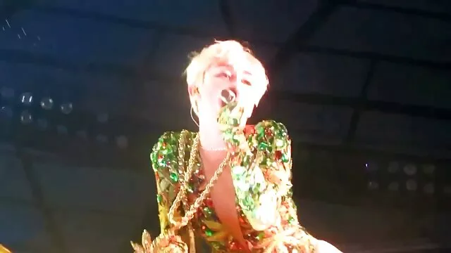 Latina mami xxx español mexicano le encanta chupar pollas